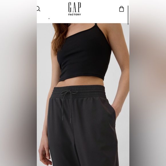 GapFit Tapered Runaround Pants- Like NEW - Picture 5 of 8